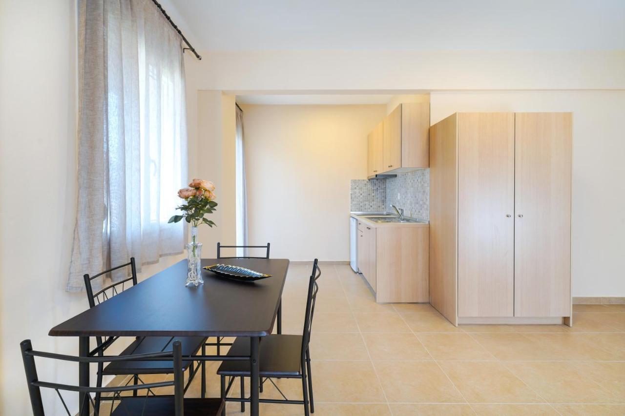 Theodore Apartments Skála Marión 외부 사진