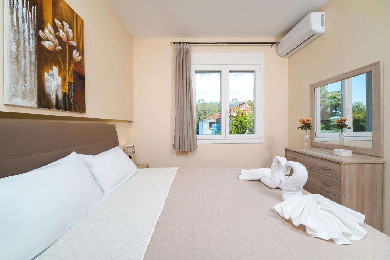Theodore Apartments Skála Marión 외부 사진